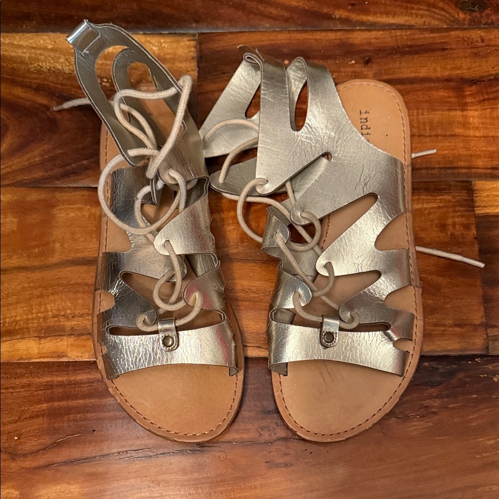 Women’s Metallic Lace-Up Sandals - gold